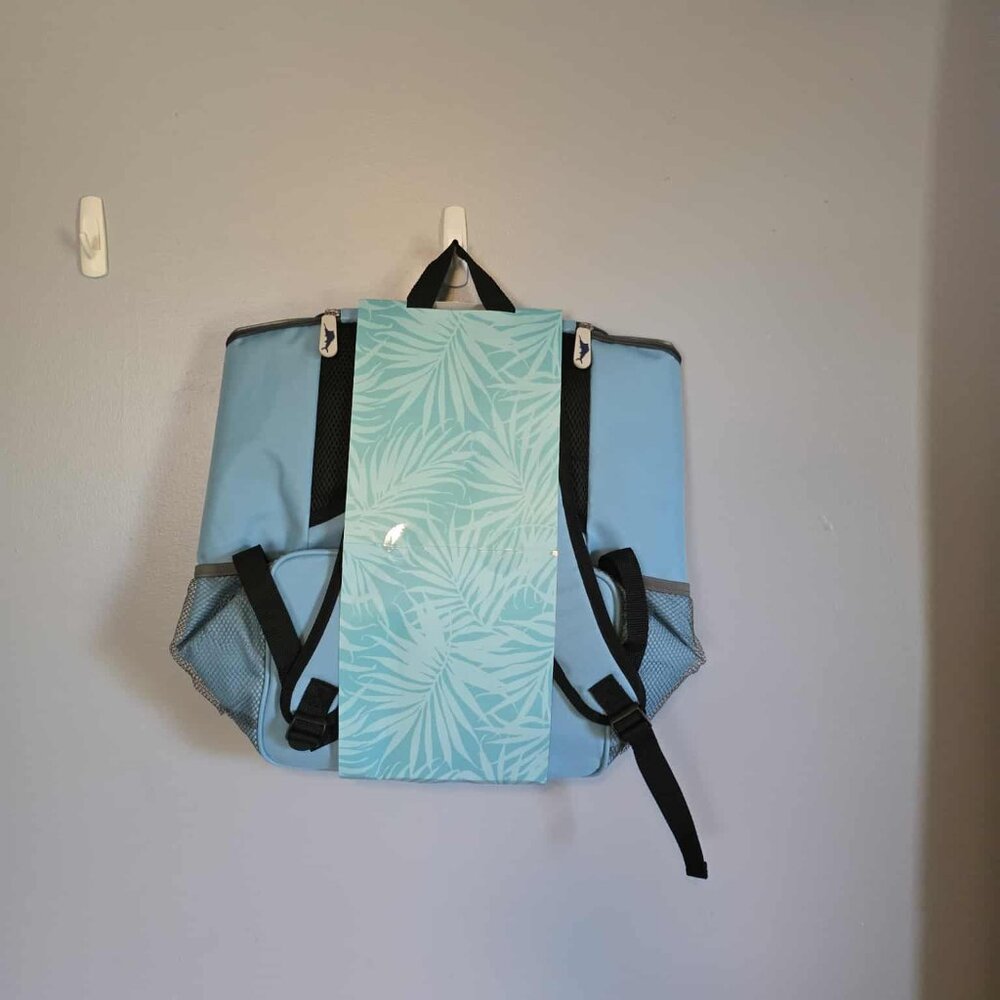 NWT Tommy Bahama Cooler Backpack - Picture 4 of 6